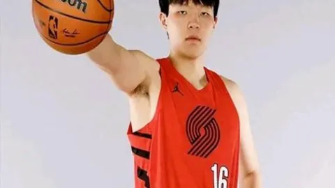 激情对决！切尔西迎战利兹联，蓝军今夜能否实现复仇传奇？
